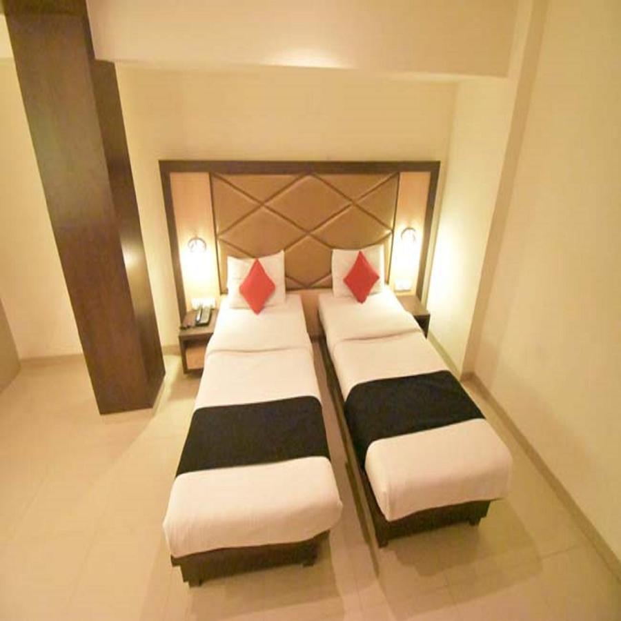 Hotel Everest Lodging Nova Bombaim Exterior foto