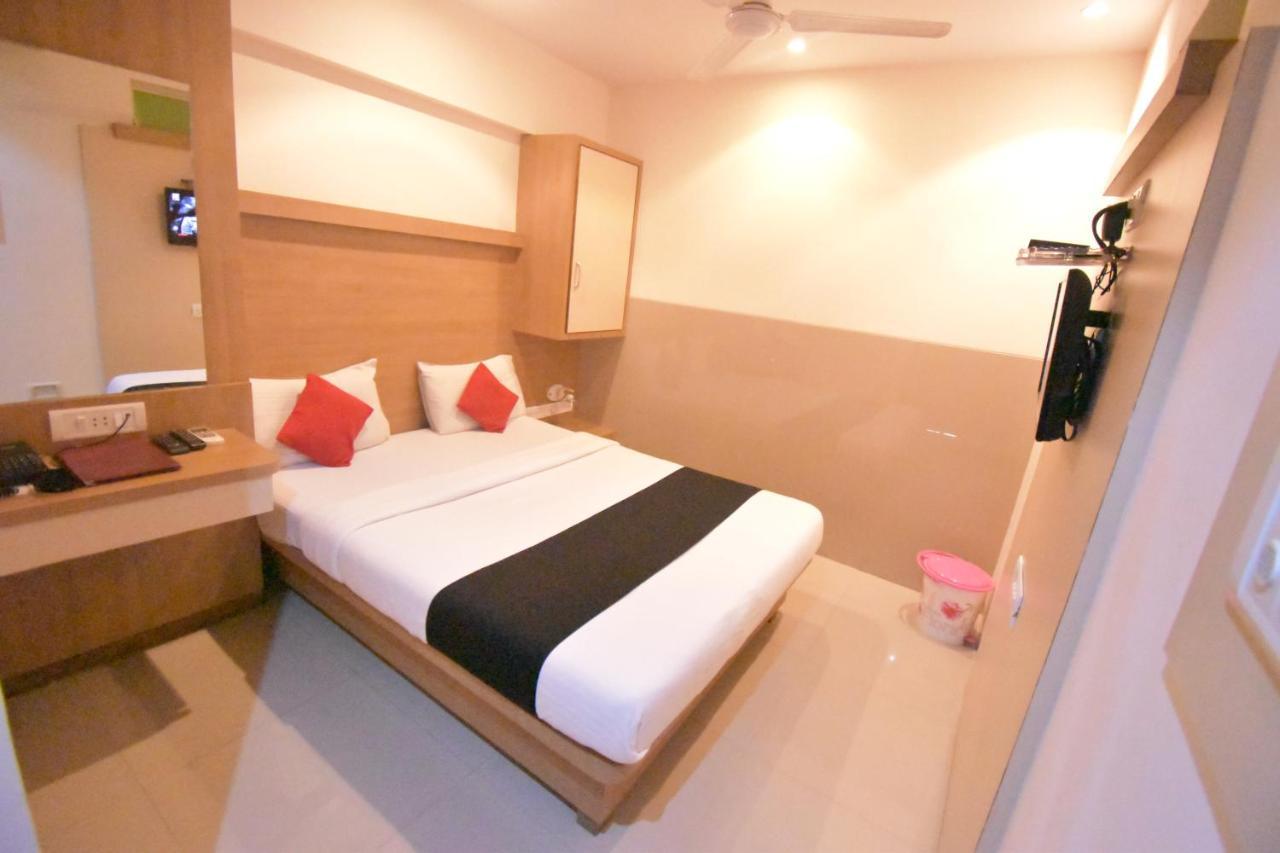 Hotel Everest Lodging Nova Bombaim Exterior foto