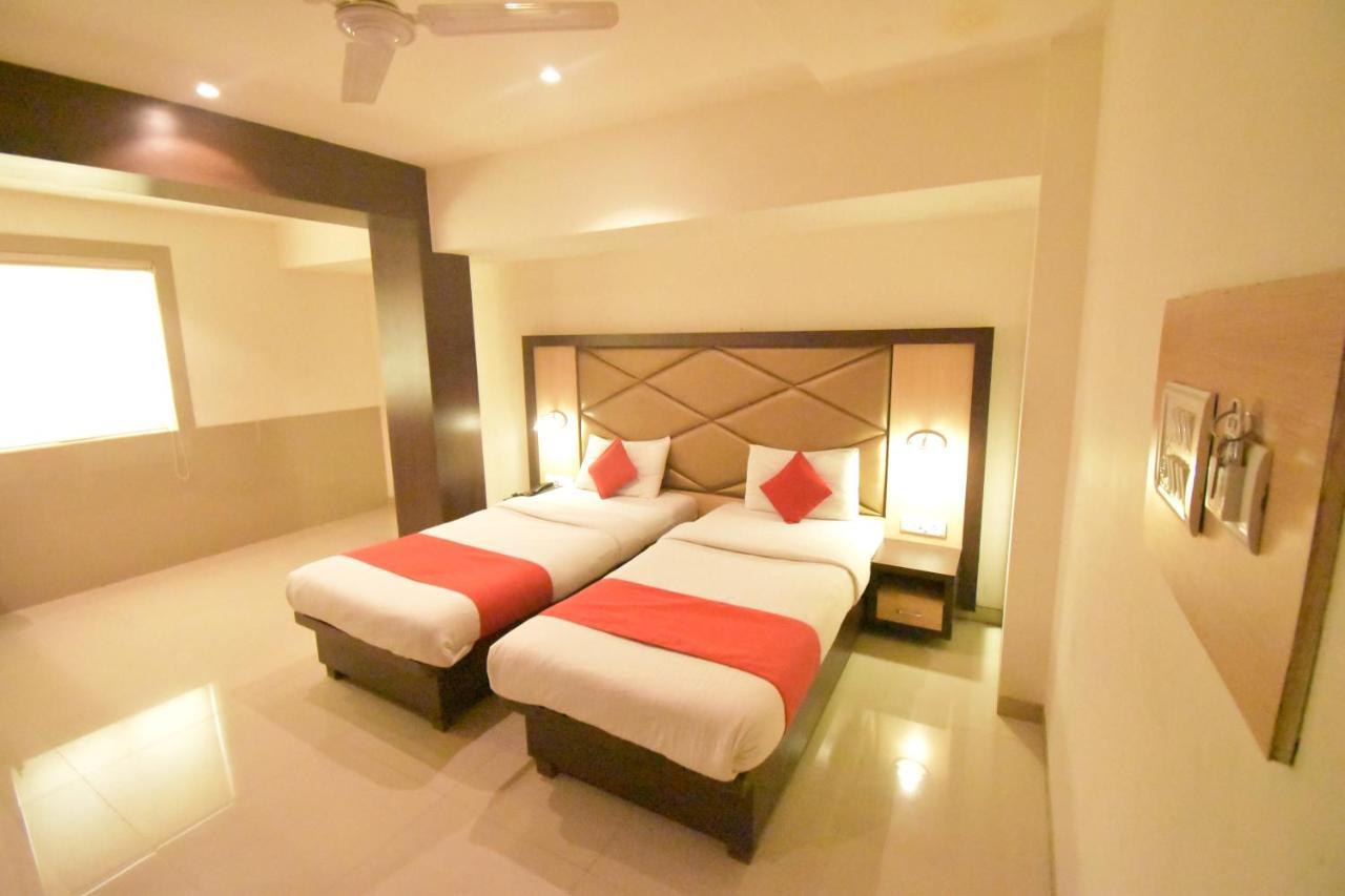 Hotel Everest Lodging Nova Bombaim Exterior foto