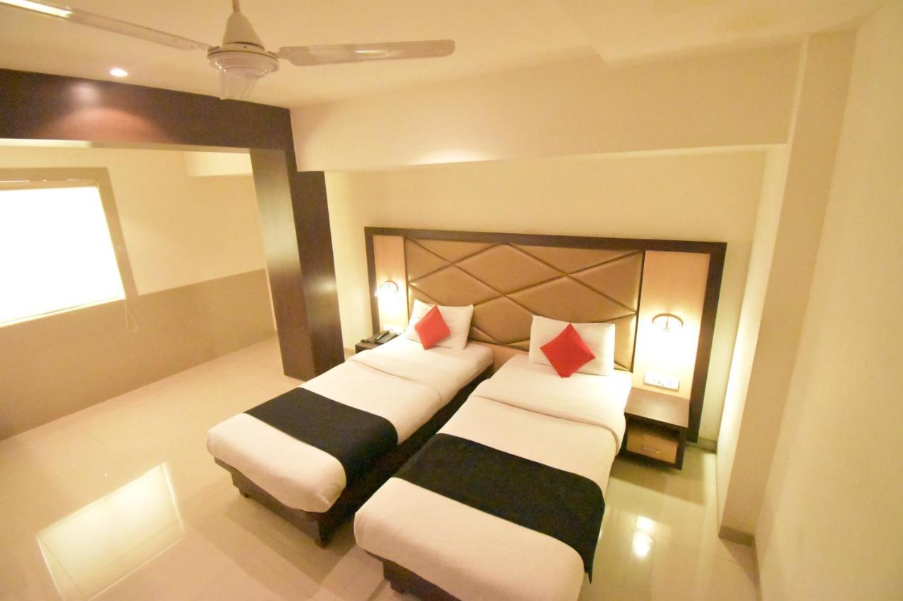 Hotel Everest Lodging Nova Bombaim Exterior foto